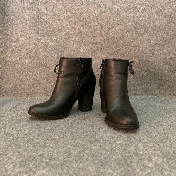 Bamboo Women’s Black Booties Side Zip Ankle Boots - Picture 5 of 10